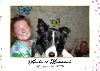 Photo de groupe avec photobooth Ă Reims lors d un mariage avec animation festive